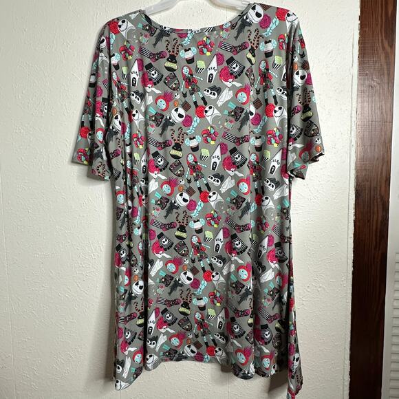 Woman's Nightmare Before Christmas Size 2X Long Tunic Polyester Top - Picture 2 of 8